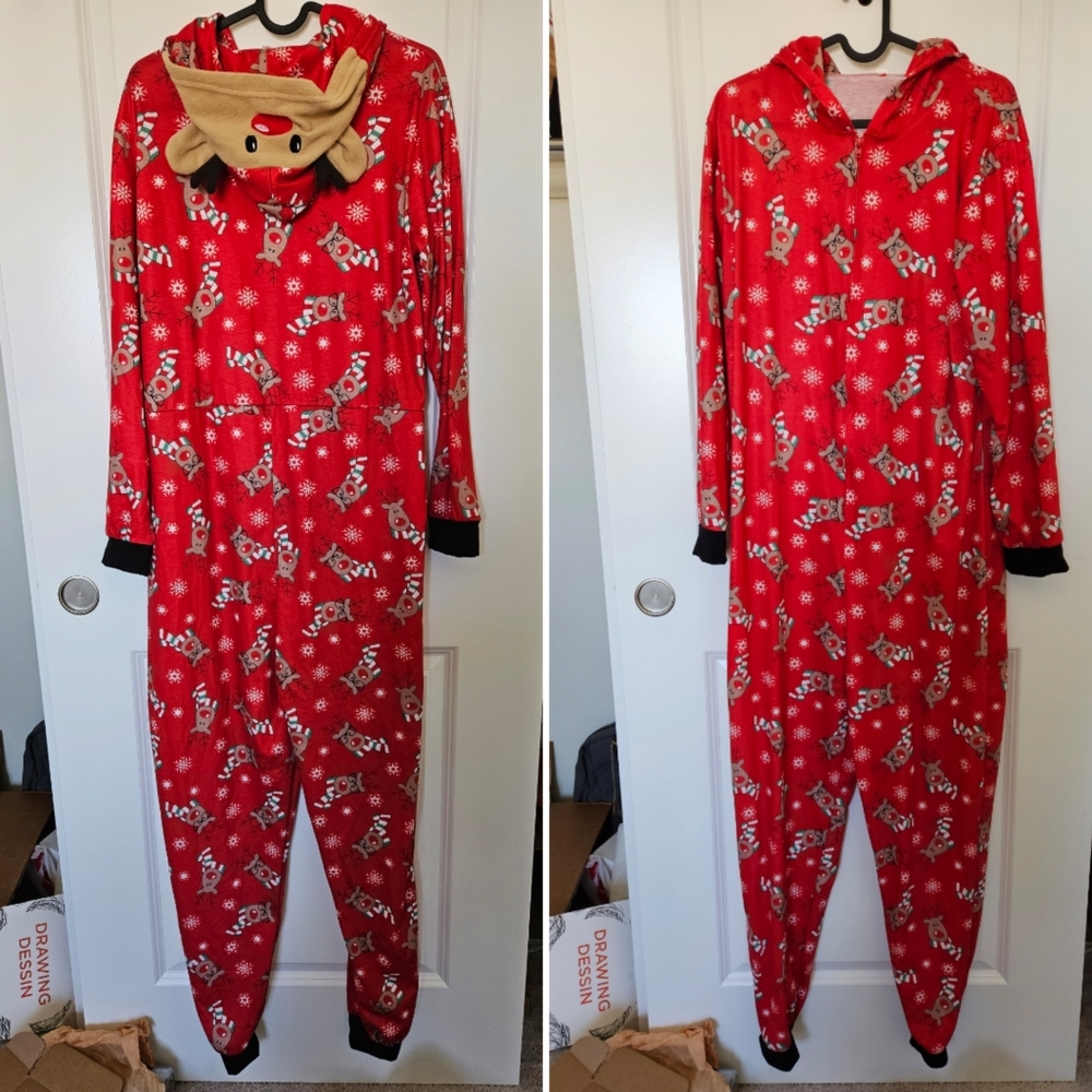 Hooded Raindeer Christmas Onsie - S